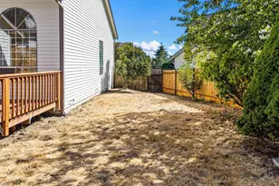10247 Hamilton Pl NW, Silverdale, WA 98383 - Photo 10