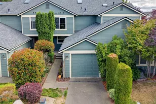 1140 NW Windy Beach Ln, Silverdale, WA 98383 - Photo 2