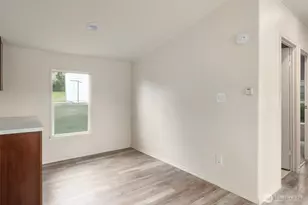 1012 Shawn Ave, Oak Harbor, WA 98277 - Photo 12