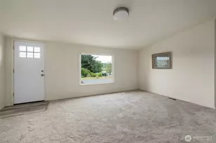 1012 Shawn Ave, Oak Harbor, WA 98277 - Photo 6