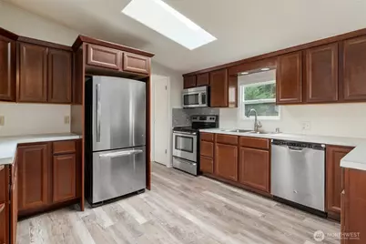 1012 Shawn Avenue, Oak Harbor, WA 98277 - Photo 16
