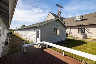 112 W 2nd St, Everson, WA 98247 - Photo 30