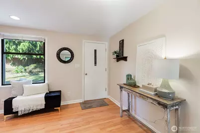 16025 10th Ave NE, Shoreline, WA 98155 - Photo 12
