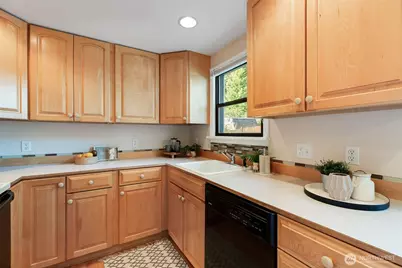16025 10th Ave NE, Shoreline, WA 98155 - Photo 16