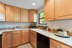 16025 10th Ave NE, Shoreline, WA 98155 - Photo 16