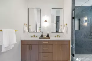 121 N 136th St, Seattle, WA 98133 - Photo 22
