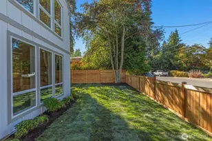 121 N 136th St, Seattle, WA 98133 - Photo 32