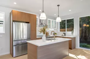 121 N 136th St, Seattle, WA 98133 - Photo 6