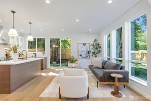 121 N 136th St, Seattle, WA 98133 - Photo 4
