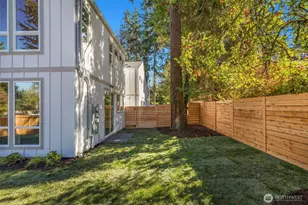 121 N 136th St, Seattle, WA 98133 - Photo 14