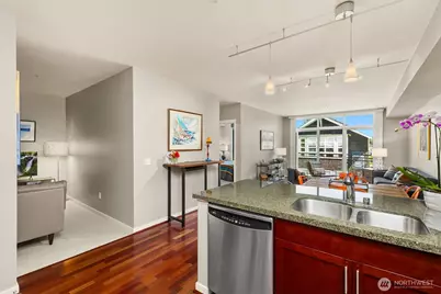 125 Ferncliff Avenue NE #E242, Bainbridge Island, WA 98110 - Photo 14