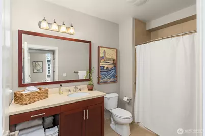 125 Ferncliff Avenue NE #E242, Bainbridge Island, WA 98110 - Photo 18