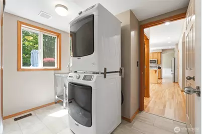 8206 211th Avenue SE, Snohomish, WA 98290 - Photo 14