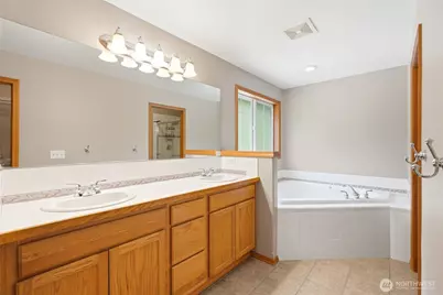 8206 211th Avenue SE, Snohomish, WA 98290 - Photo 20