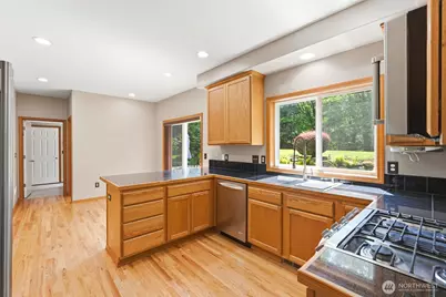 8206 211th Avenue SE, Snohomish, WA 98290 - Photo 6