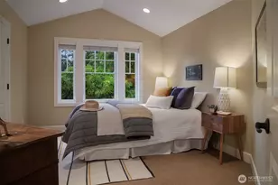 12729 NE 105th Ct, Kirkland, WA 98033 - Photo 24