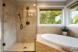 12729 NE 105th Ct, Kirkland, WA 98033 - Photo 22