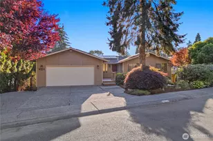 13730 SE 23rd Ln, Bellevue, WA 98005 - Photo 2
