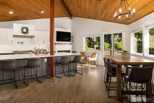 7017 165th Pl SW, Edmonds, WA 98026 - Photo 10
