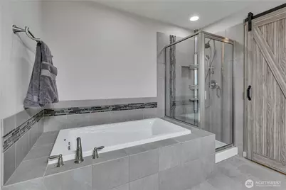 963 Bondgard Avenue, Enumclaw, WA 98022 - Photo 22