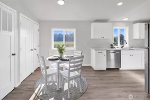 7633 Avery Ln, Custer, WA 98240 - Photo 18