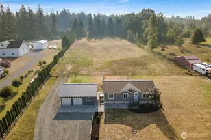 7633 Avery Ln, Custer, WA 98240 - Photo 8
