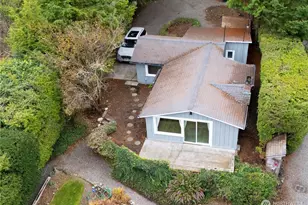 3722 Forest Beach Dr, Gig Harbor, WA 98335 - Photo 8