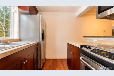 28307 18th Avenue S #B201, Federal Way, WA 98003 - Photo 6