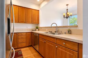 13000 Admiralty Way, Everett, WA 98204 - Photo 8