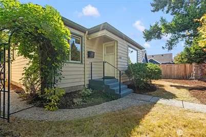 2208 Jaeger Street, Bellingham, WA 98225 - Photo 2