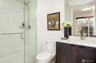 165 100th Ave NE, Bellevue, WA 98004 - Photo 4