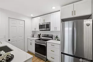 15315 Sunwood Blvd, Tukwila, WA 98188 - Photo 10