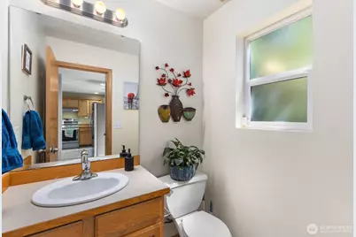 6260 Alexis Drive NE, Bremerton, WA 98311 - Photo 10