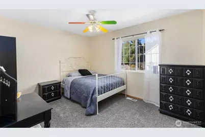 6260 Alexis Drive NE, Bremerton, WA 98311 - Photo 14