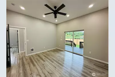 2015 Harding Road, Aberdeen, WA 98520 - Photo 12