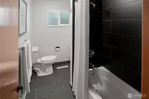 263 N 171st St, Shoreline, WA 98133 - Photo 20
