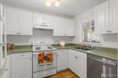 23339 Cedar Way #A302, Mountlake Terrace, WA 98043 - Photo 18