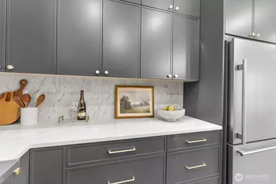 4011 SW Maryland Place, Seattle, WA 98116 - Photo 12