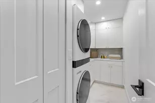 4011 SW Maryland Pl, Seattle, WA 98116 - Photo 20
