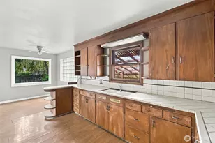 3504 N Monroe St, Tacoma, WA 98407 - Photo 4