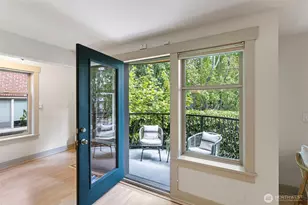 4423 Phinney Ave N, Seattle, WA 98103 - Photo 12