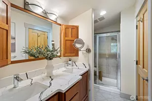 4423 Phinney Ave N, Seattle, WA 98103 - Photo 16