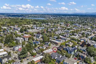 4423 Phinney Ave N, Seattle, WA 98103 - Photo 32