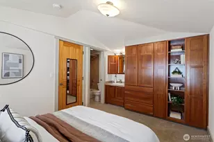 4423 Phinney Ave N, Seattle, WA 98103 - Photo 20