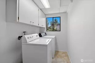 17816 NE 12th St, Bellevue, WA 98008 - Photo 20