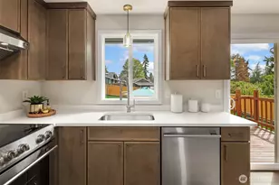 10125 NE 202nd St, Bothell, WA 98011 - Photo 12