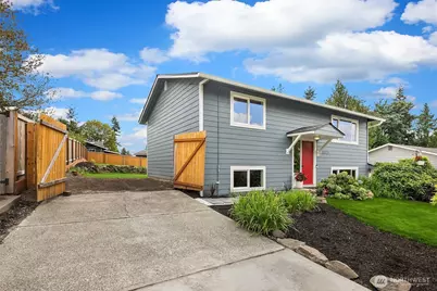 10125 NE 202nd St, Bothell, WA 98011 - Photo 6