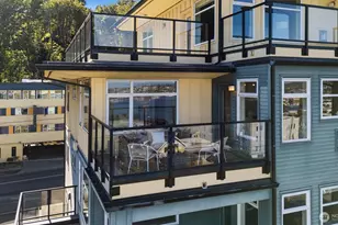 655 Crockett St, Seattle, WA 98109 - Photo 34
