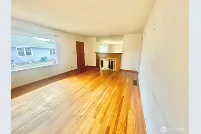 610 SW Front Avenue, Castle Rock, WA 98611 - Photo 2