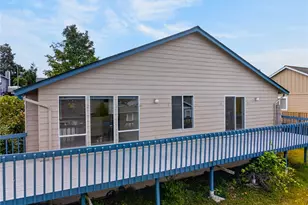3812 W 3rd St, Anacortes, WA 98221 - Photo 32